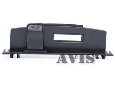 Штатная камера заднего вида AVIS AVS321CPR (#066) для NISSAN TIIDA HATCHBACK (интегрированная с ручкой багажника)